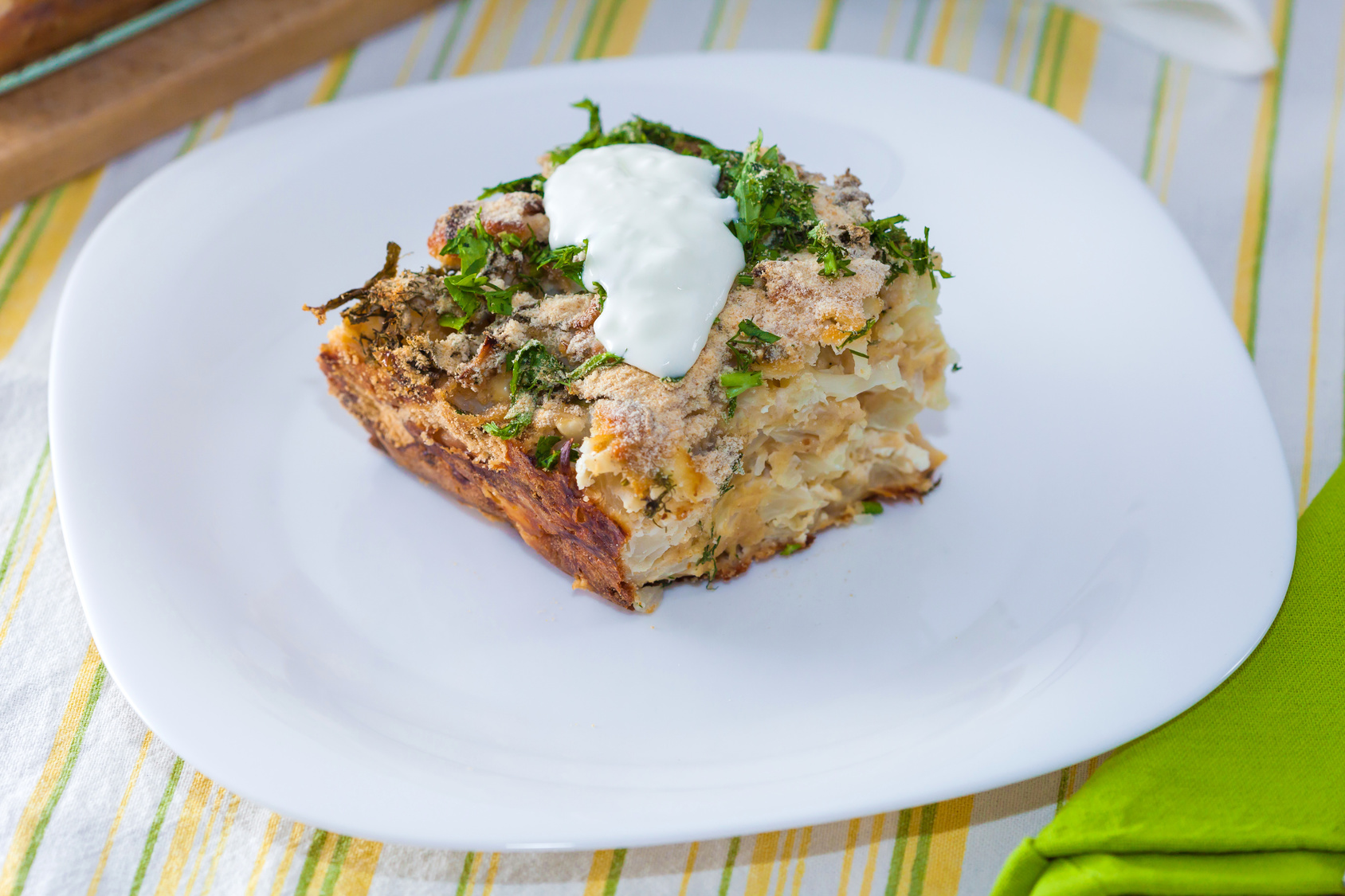 Slow Cooker Sausage & White Cheddar Breakfast Casserole