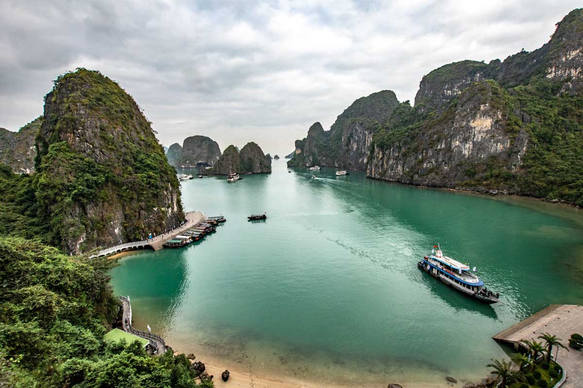 Halong Bay cruises - Surprise Cave viewpoint