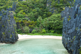 Hidden Beach in El Nido, Palawan Island