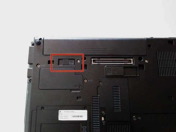 Removing RAM from HP Elitebook 6930p, Battery Removal: step 1, image 1 of 3