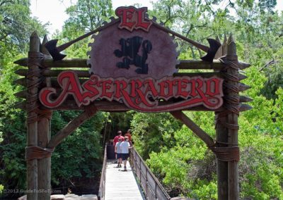 El Aserradero sign