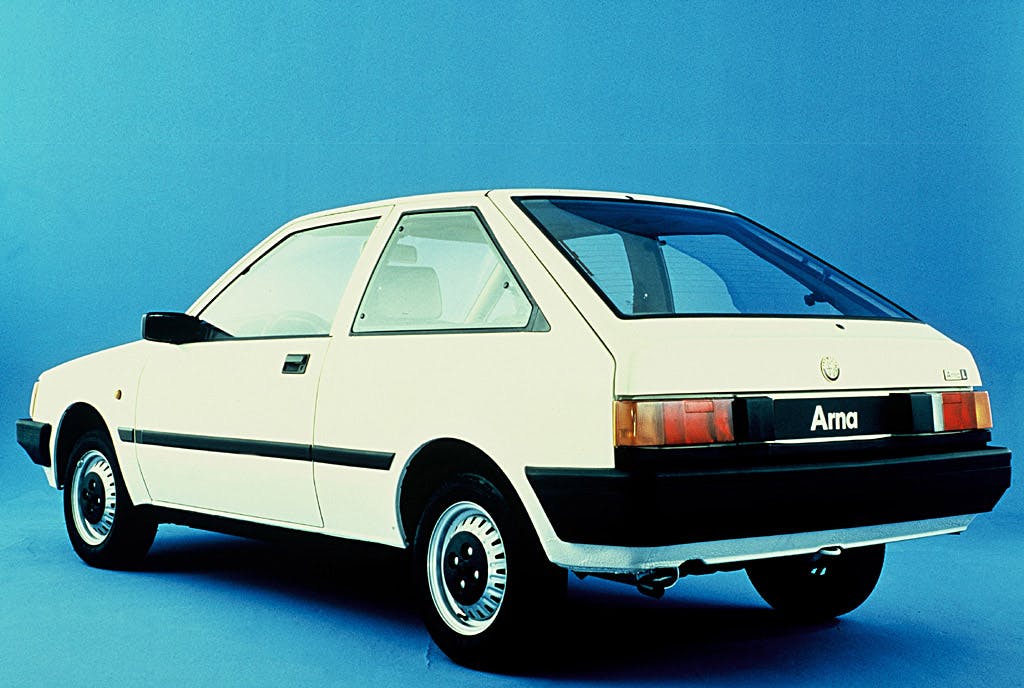 Alfa Romeo arna rear three-quarter