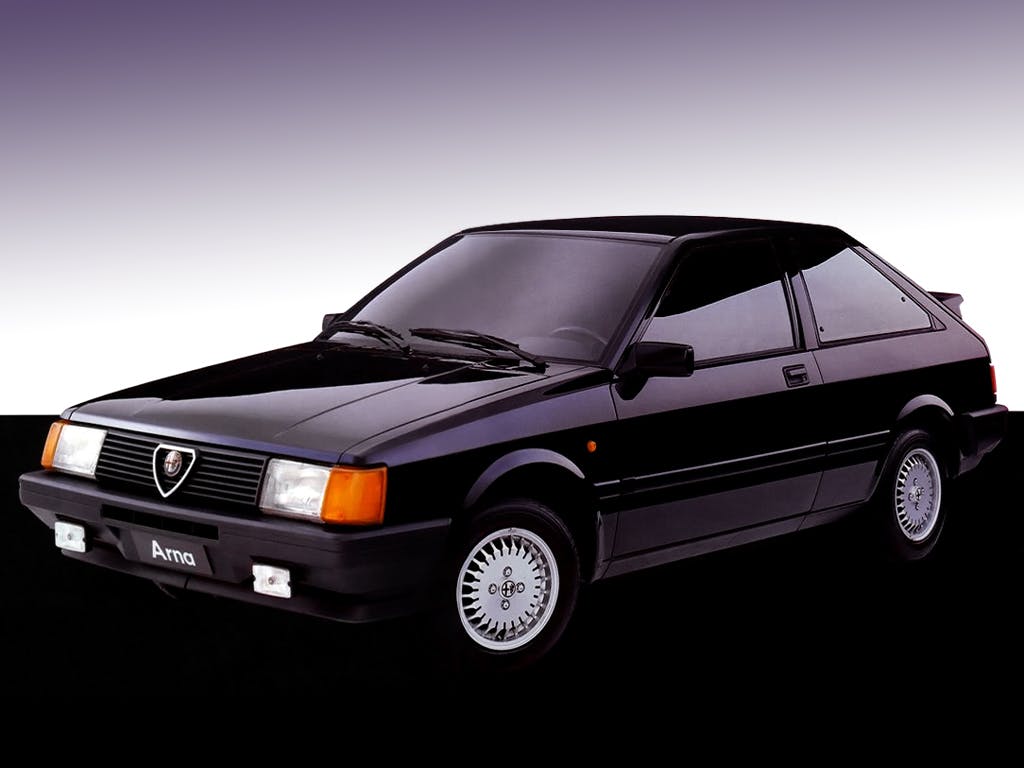 Alfa Romeo arna front three-quarter