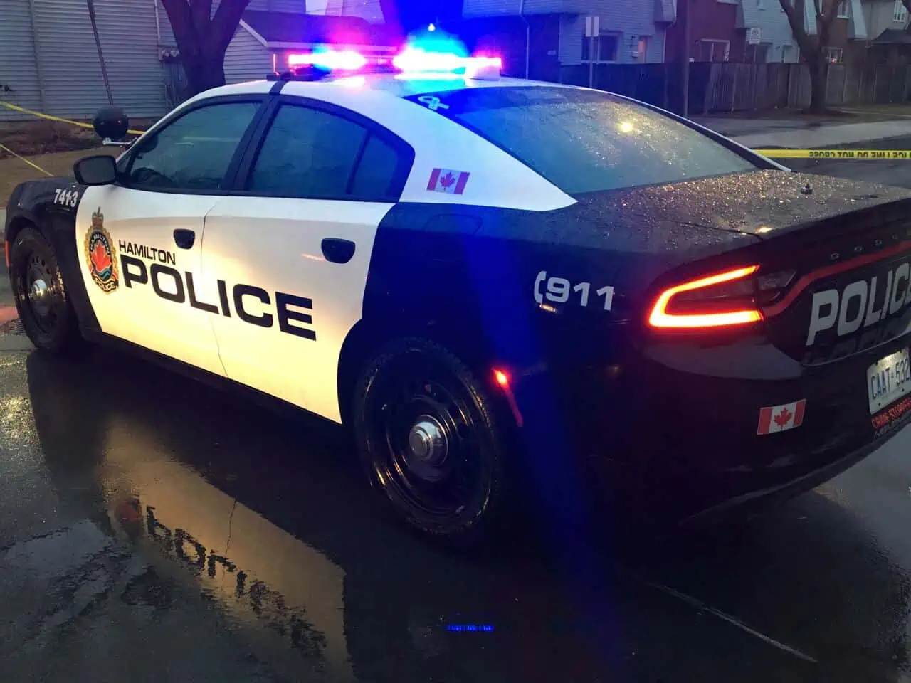 hamilton police man dies shooting