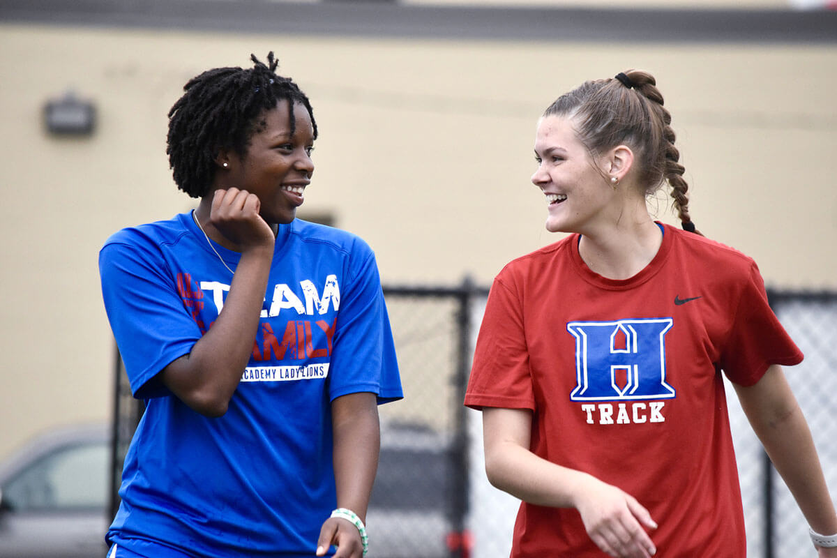 women running track