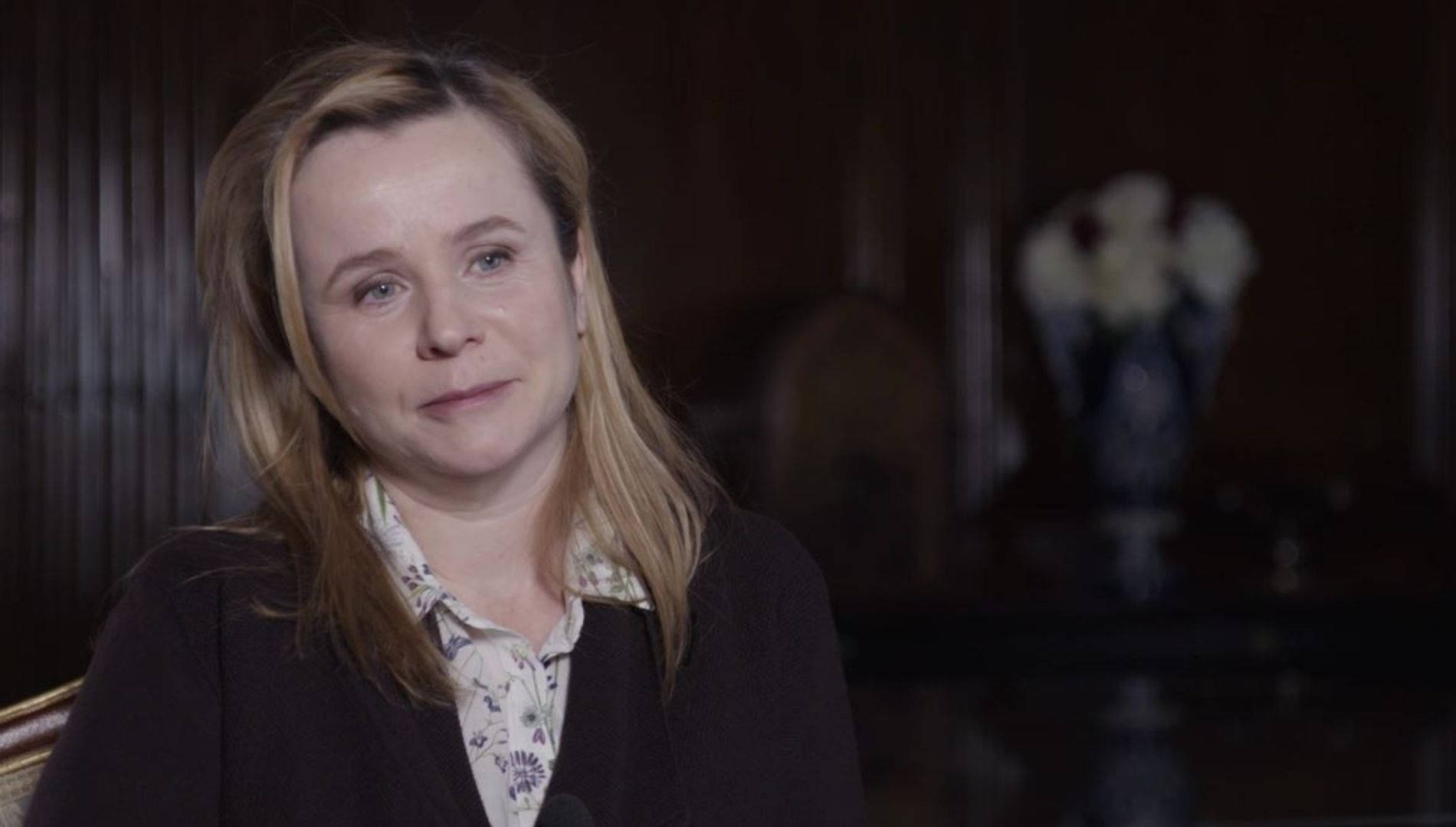 Emily Watson In An Interview Wallpaper