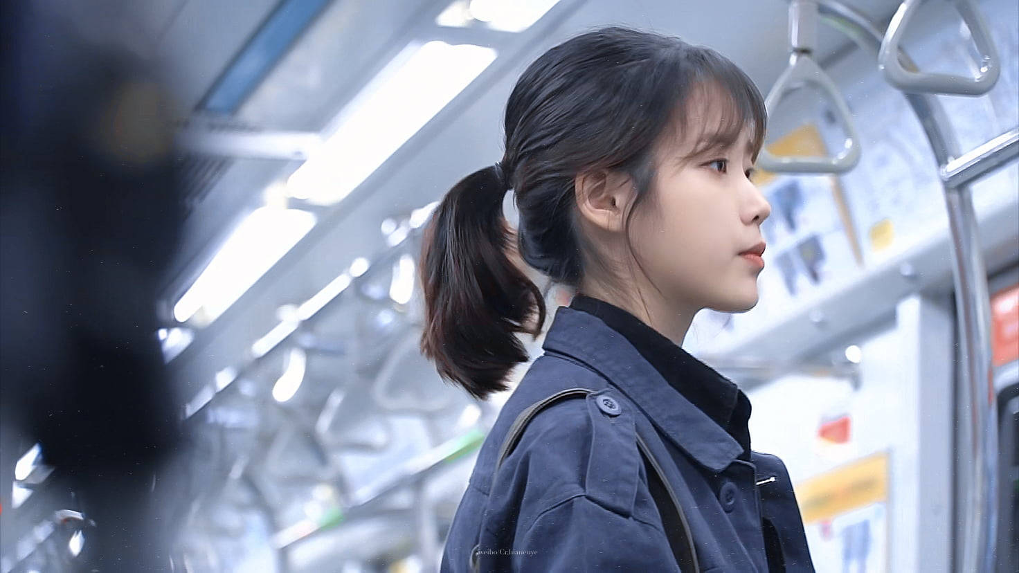 Iu On A Train Wallpaper