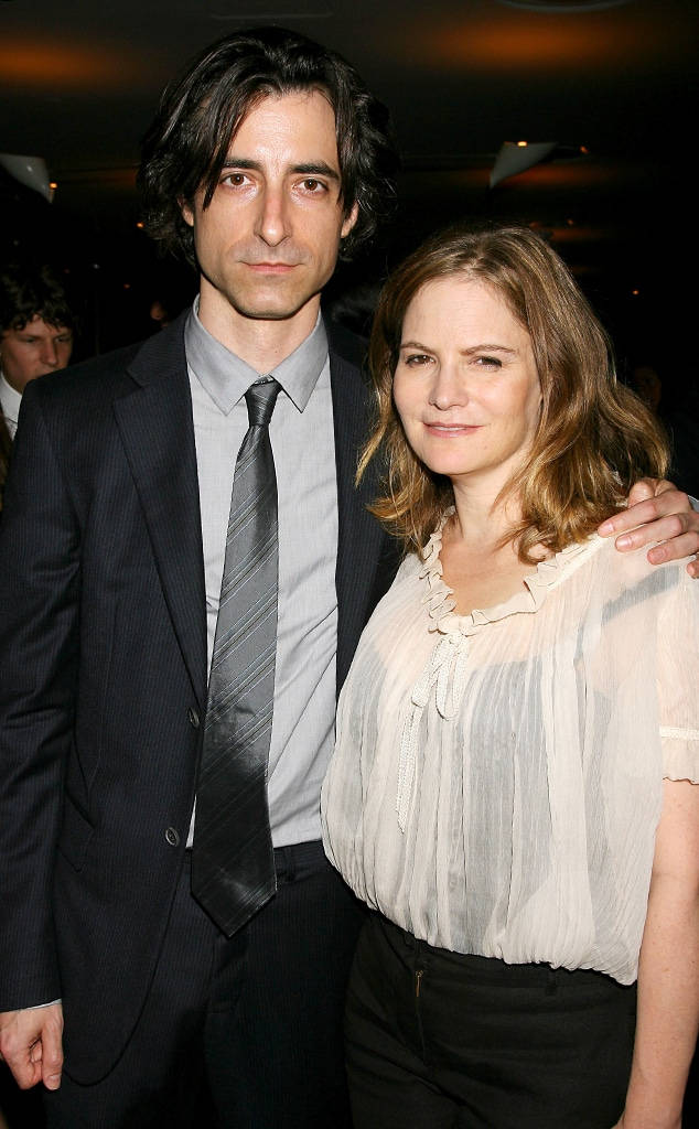 Noah Baumback With Jennifer Jason Leigh Wallpaper