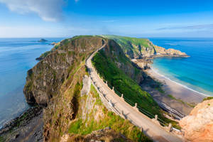 Uk's Majestic La Coupee Bridge Wallpaper