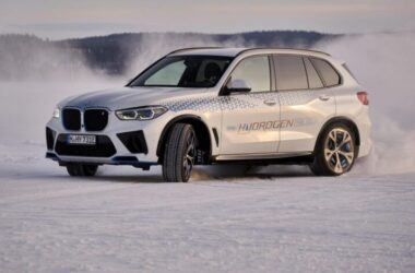 2022 BMW iX5 Hydrogen