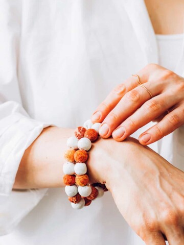 How to make an essential oil diffuser bracelet