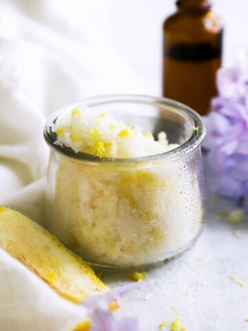 How to make a sugar scrub