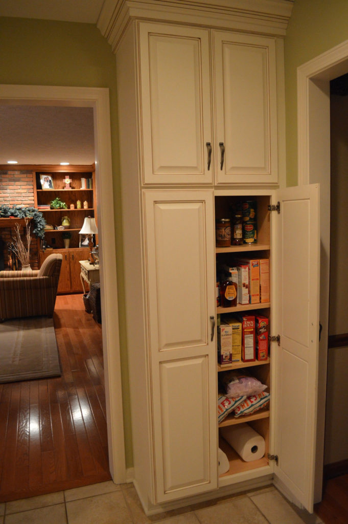 Kitchen pantry cabinet