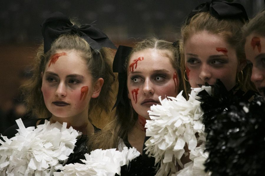 Pep Club members posing for a group shot after freak east