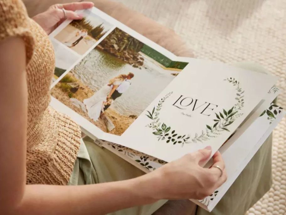 Up to 85% Off Groupon Valentine’s Day Gift Ideas | Photo Books, Roses, & More