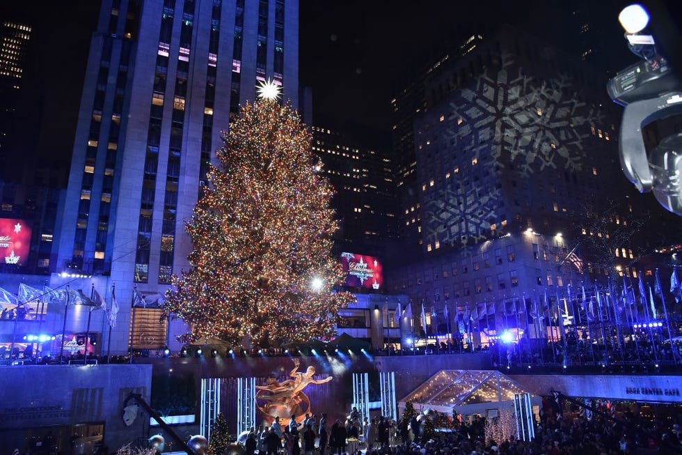 christmas traditions tree lighting