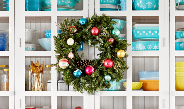 diy christmas wreaths ideas pine cones