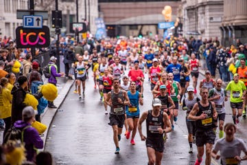 london, united kingdom april 23 runners compete with different costumes during the london marathon in london, united kingdom on april 23, 2023 photo by loredana sangiulianoanadolu agency via getty images