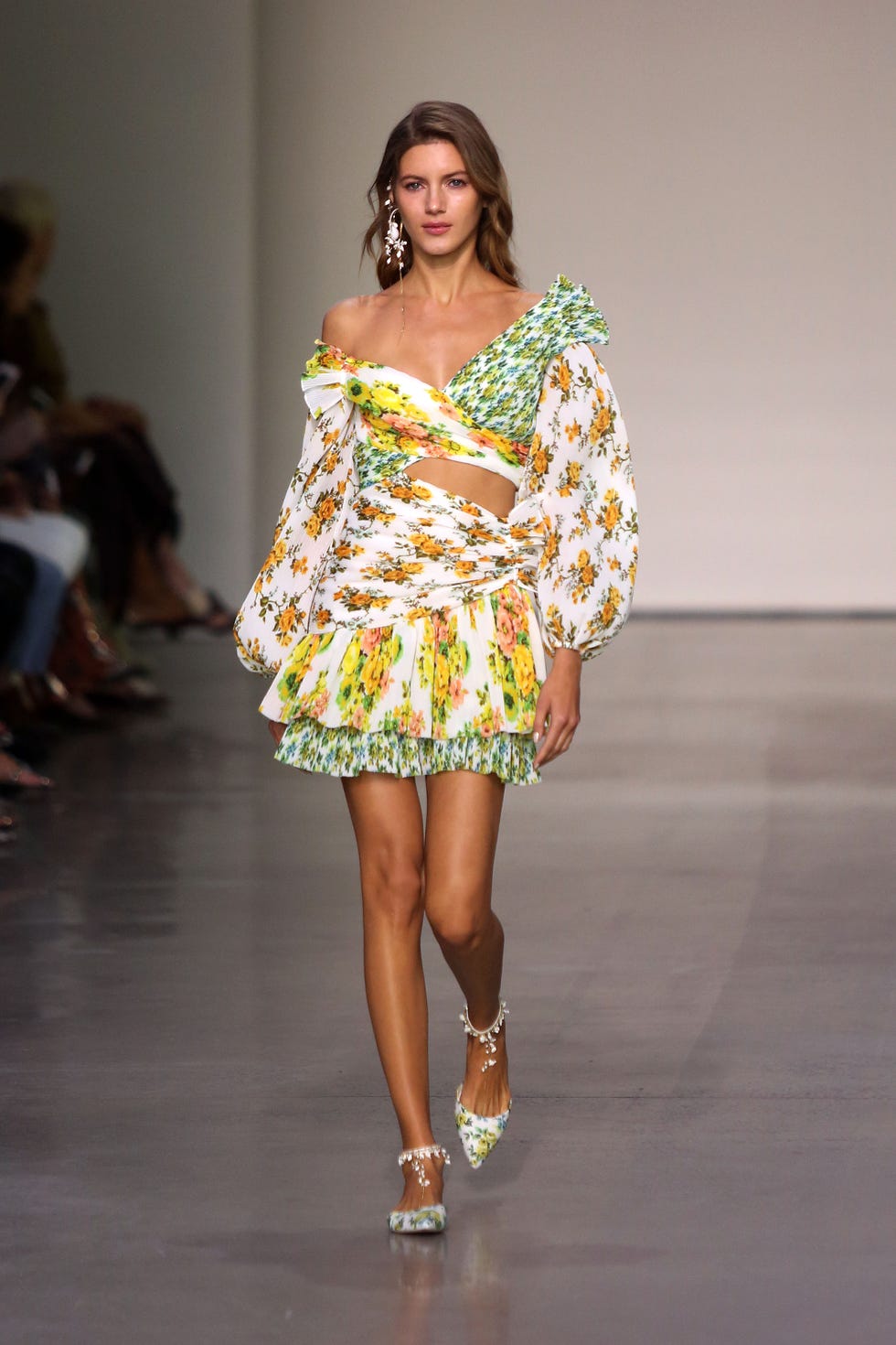 Fashion model, Fashion show, Fashion, Runway, Clothing, Shoulder, Fashion design, Yellow, Dress, Beauty, 