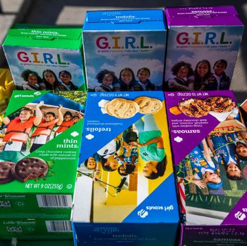 shortages of s'more and samoa girl scout cookies in greater los angeles