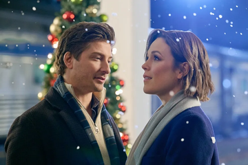 hallmark countdown to christmas movies list schedule 2024