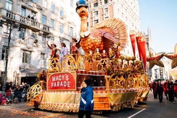 how to watch macys thanksgiving day parade 2024