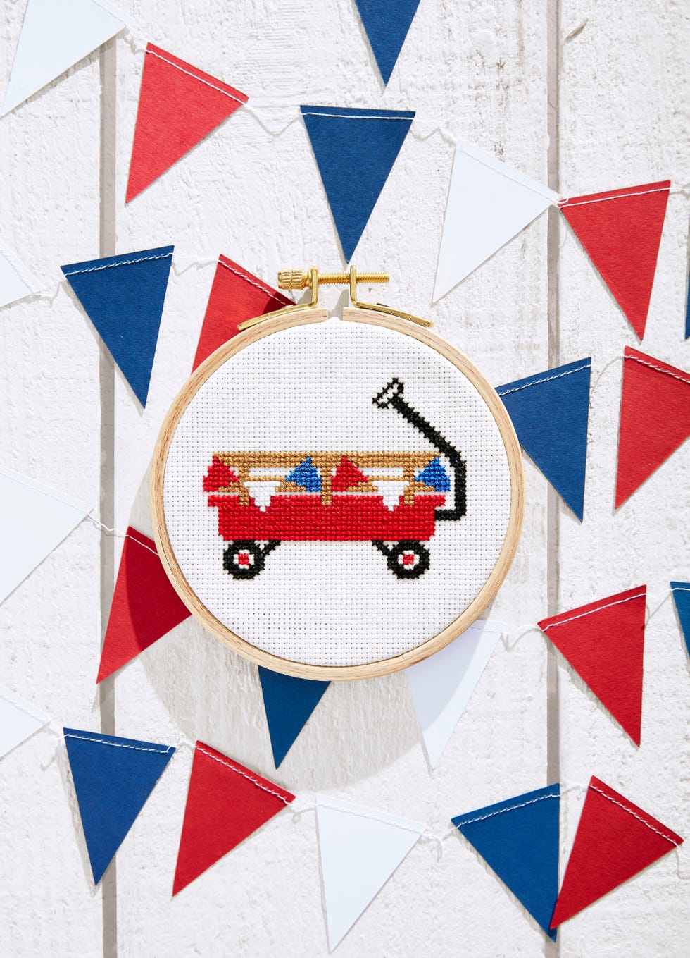  june-cross-stitch-wagon-country-living 