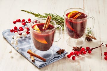 Non-alcoholic mulled wine