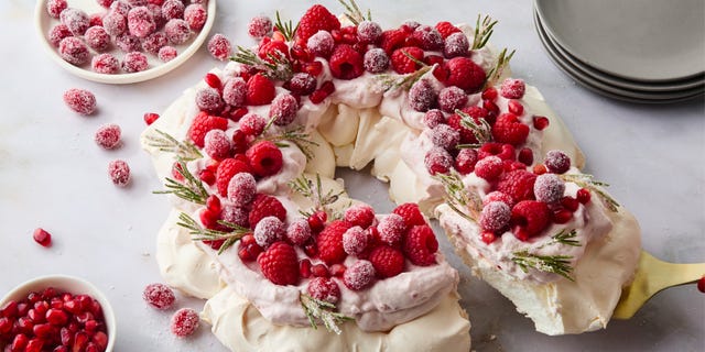 christmas wreath pavlova