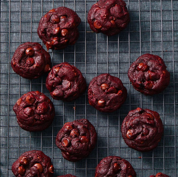 red velvet cookies on wire rack