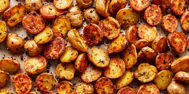 roasted potatoes with herbs