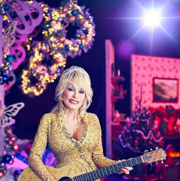 dolly partons mountain magic christmas season 2022