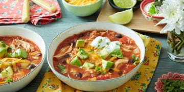 the pioneer woman's slow cooker chicken tortilla soup recipe