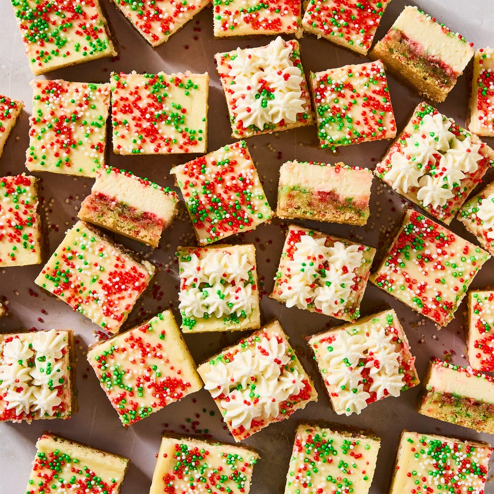 layered sugar cookie cheesecake bars