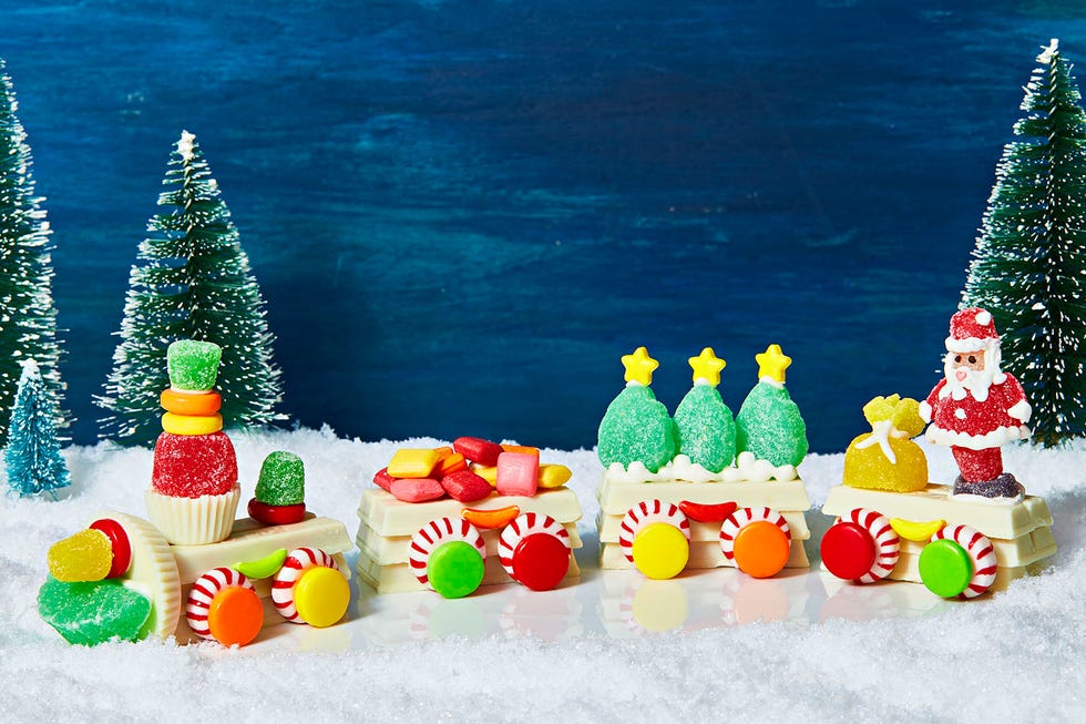 christmas desserts  white chocolate candy train