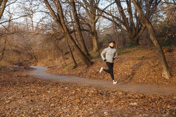 runner on trail