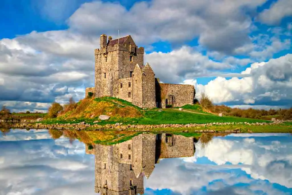 Famous haunted castles-Dunguaire-Castle