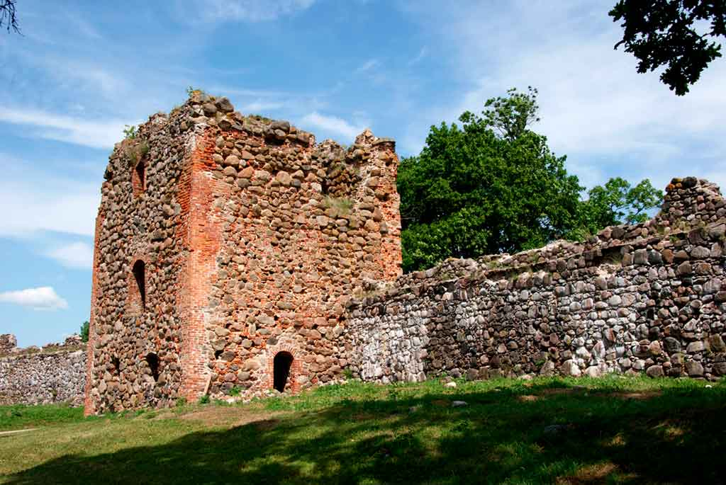 Best castles in Estonia-Karksi-Castle