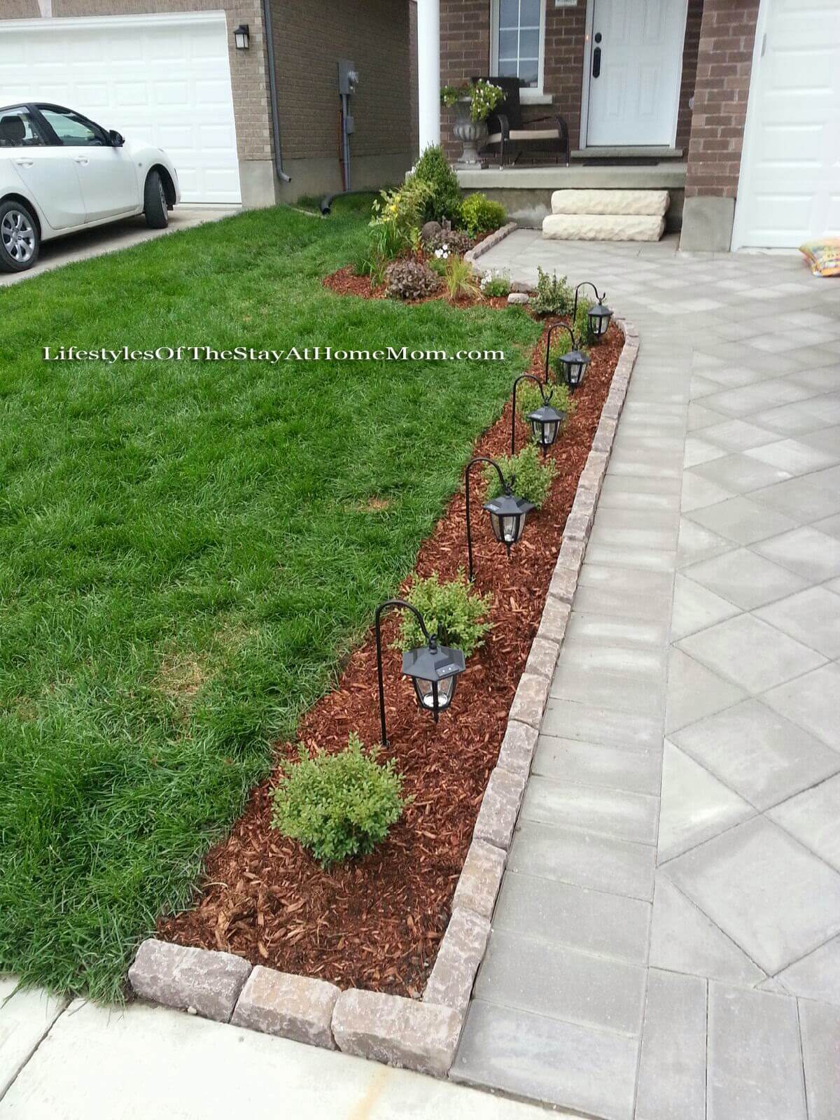 Simple Front Yards