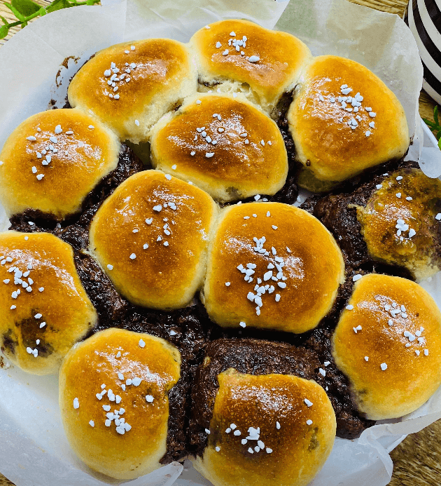 Chocolate pull apart bread cecipe