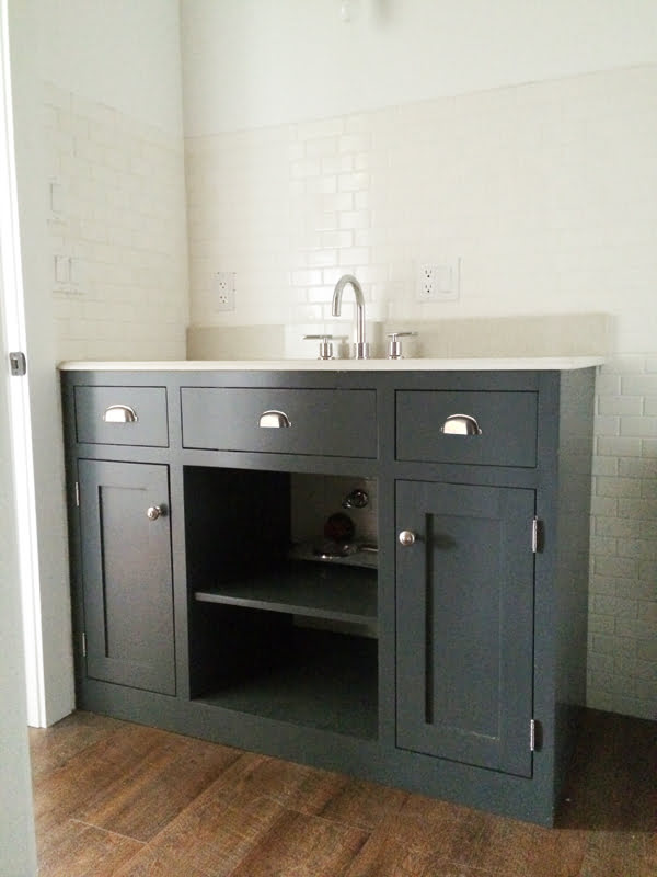 How to make a grey  bathroom vanity 