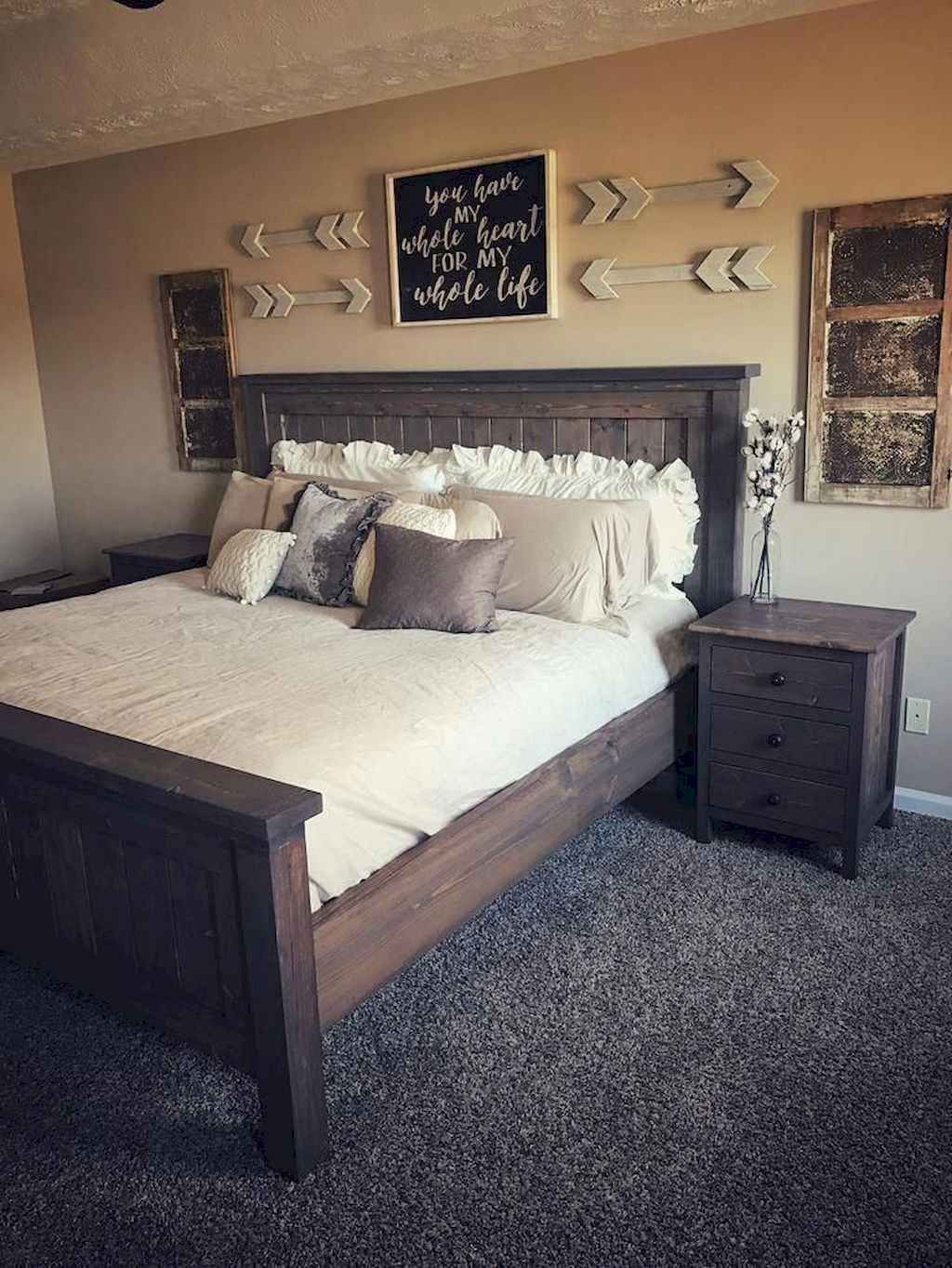 25 Inviting And Cozy Farmhouse Bedroom (The Visual Treats) - A18