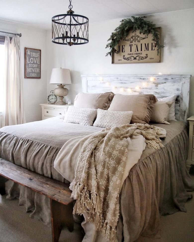 25 Inviting And Cozy Farmhouse Bedroom (The Visual Treats) - A24