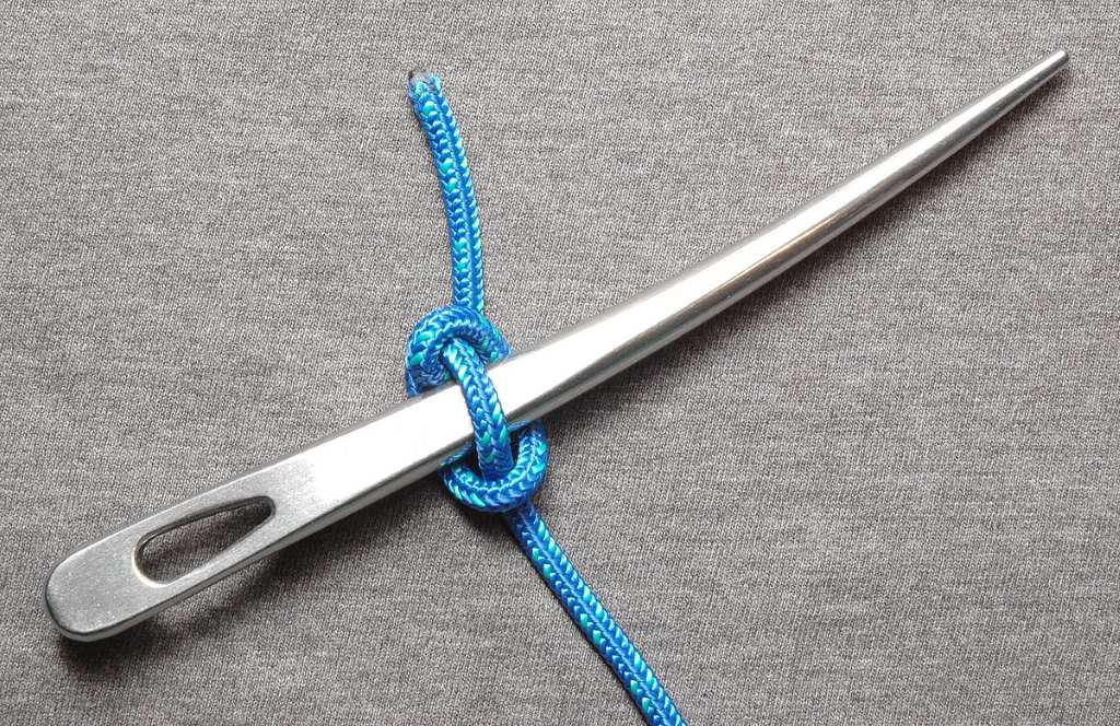 The Unsung Hero of Ropework: The Marlinspike Hitch