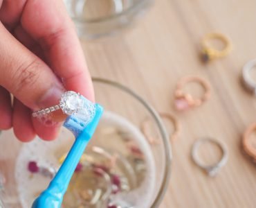 How to clean engagement rings