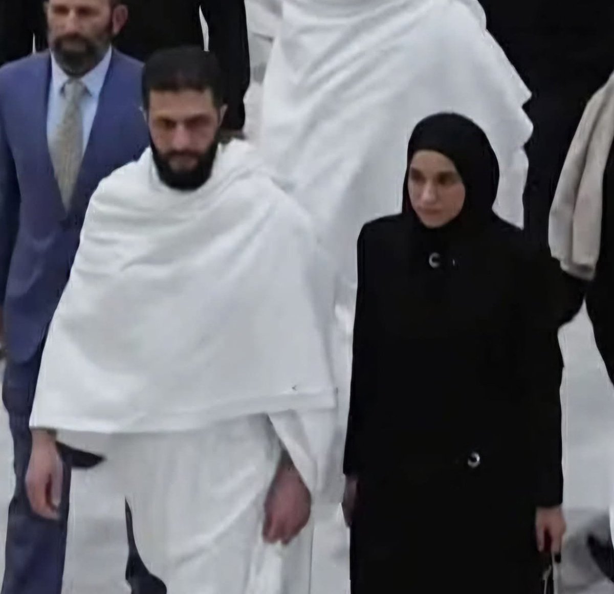 A first notable appearance of Ahmad al-Sharaa's wife, on a pilgrimage to Mecca, as part of the official visit of the former head of HTS to Saudi Arabia. Latifa al-Daroubi had never been seen publicly in the company of her husband