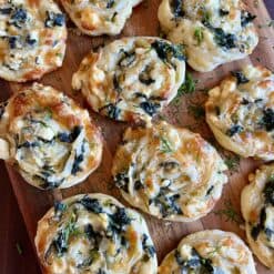 Spanakopita puff pastry swirls