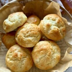 2 Ingredient Quick Bread Rolls