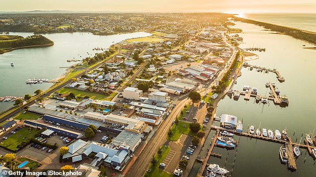 Victorian authorities have told tourists in Lakes Entrance (pictured) to leave now due to wild bushfires in East Gippsland