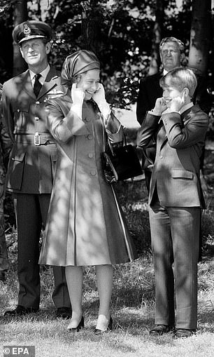 The late Queen wore an emerald green Hardy Amies coat and matching hat to visit RAF Finningley in 1977